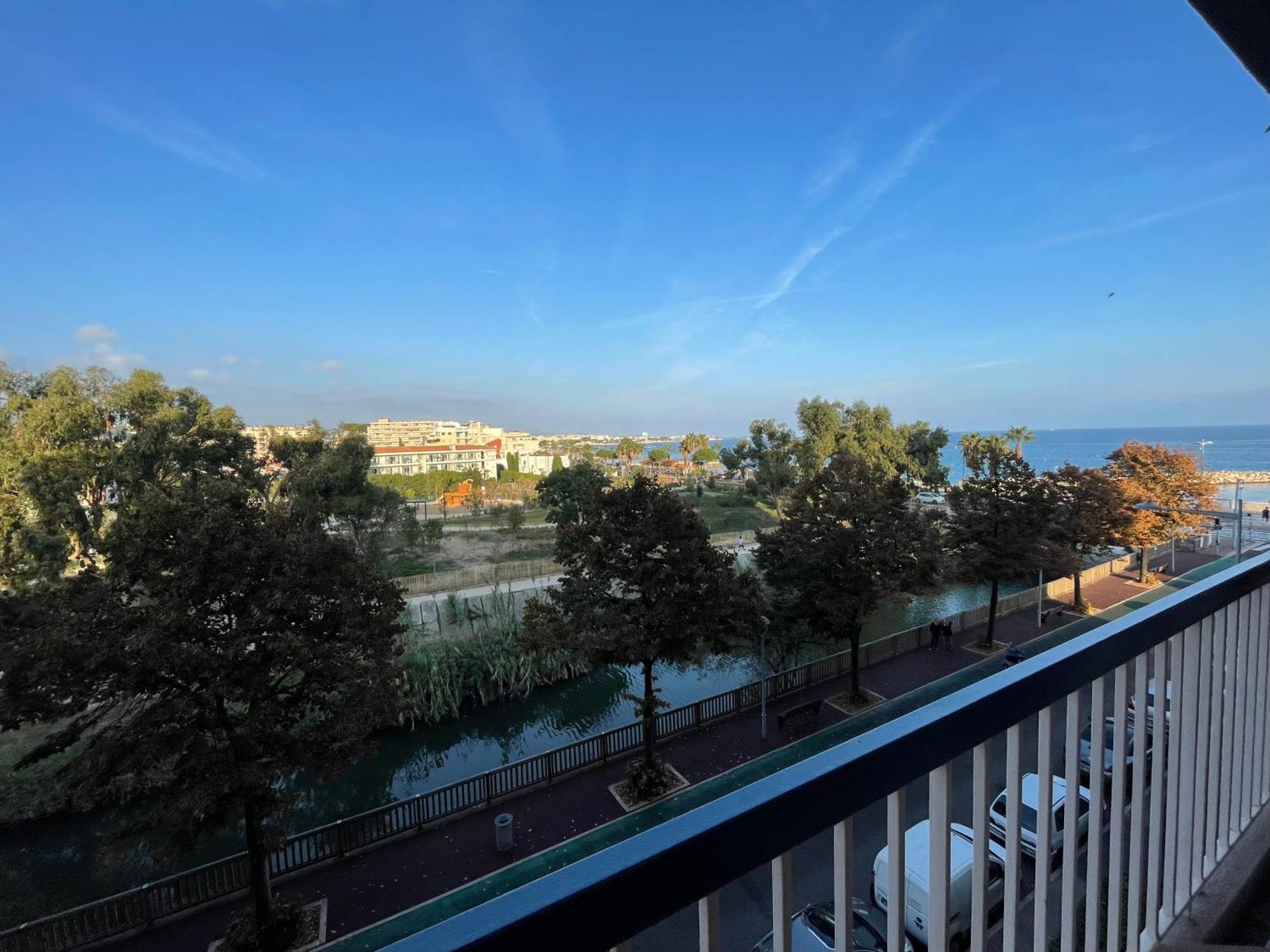 Vue Sur Mer - Magnifique Appartement Tout Confort - Terrasse Et Parking Prive 케인즈수르메르 외부 사진